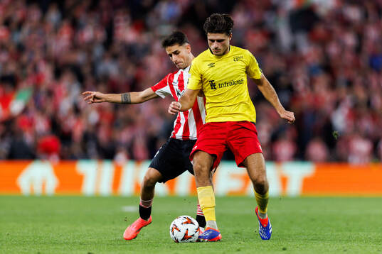 Benat Prados of Athletic Bilbao and Besfort Zeneli of