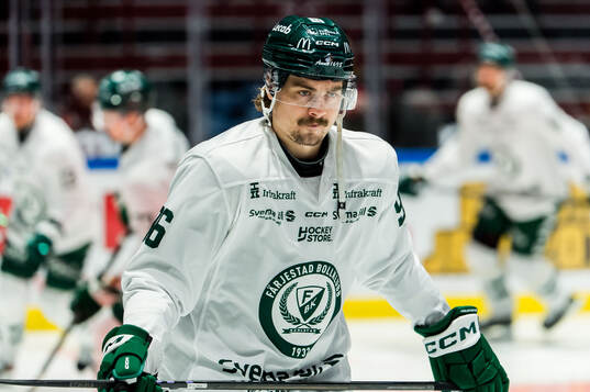 Färjestads David Tomasek