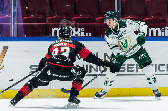 Färjestads Michael Lindqvist och Malmö Redhawks Joona