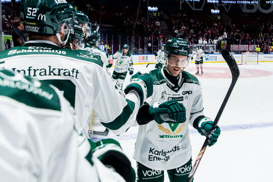 Färjestads Joel Kellman jublar