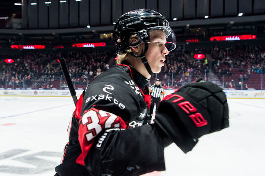 Malmö Redhawks Joona Ikonen jublar