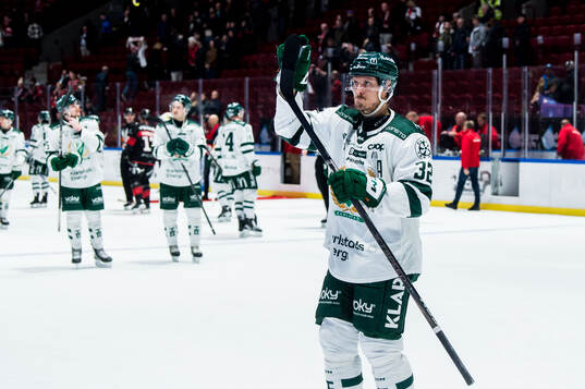 Färjestads Magnus Nygren jublar