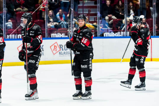 Malmö Redhawks Matias Lassen deppar