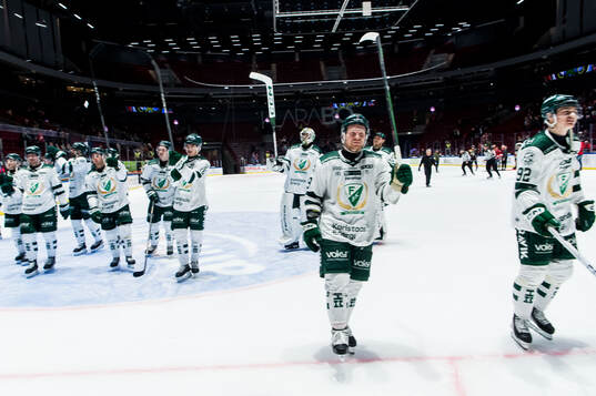 Färjestads spelare jublar