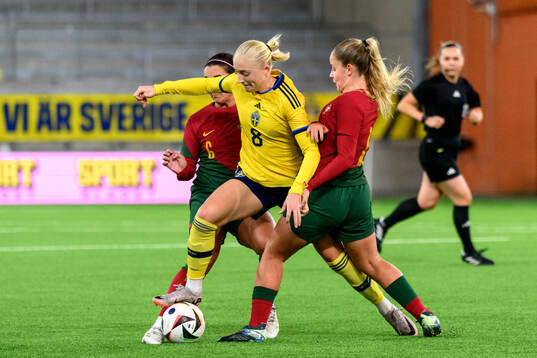 Ana Albuquerque and Joana Pinho Silva of Portugal and Wilma