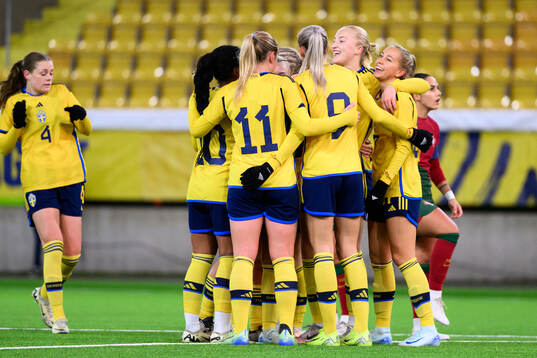 Sara Eriksson of Sweden celebrates