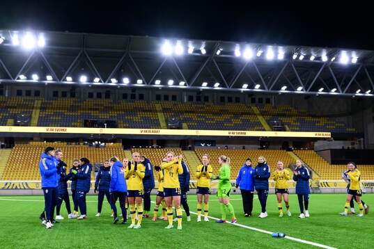 Players of Sweden celebrate