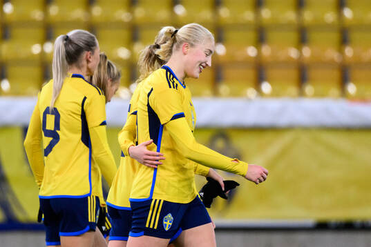 Wilma Leidhammar of Sweden celebrates