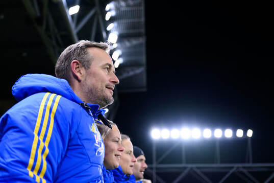 Head coach Martin Qvarmans Möllerof of Sweden