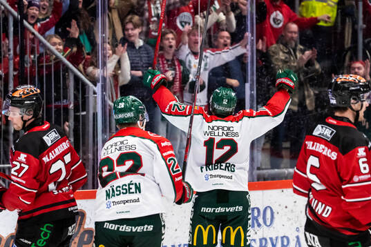 Frölundas Max Friberg jublar vid 1-2