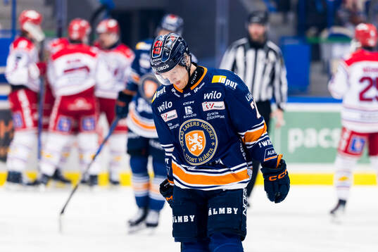 Växjös Hugo Gustafsson deppar