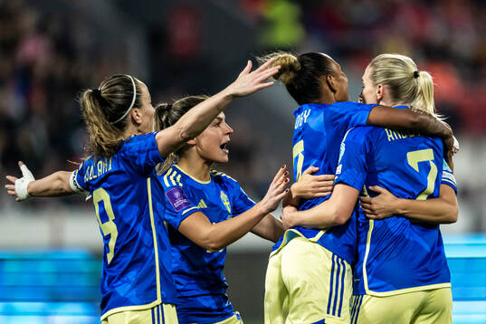 Hanna Bennison of Sweden celebrating the 1-0 goal with