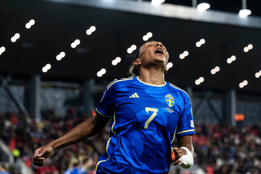 Madelen Janogy of Sweden reacts
