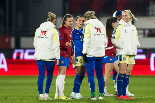 Milica Mijatovic of Serbia with Johanna Rytting Kaneryd and