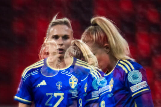 Jonna Andersson and Rebecka Blomqvist of Sweden