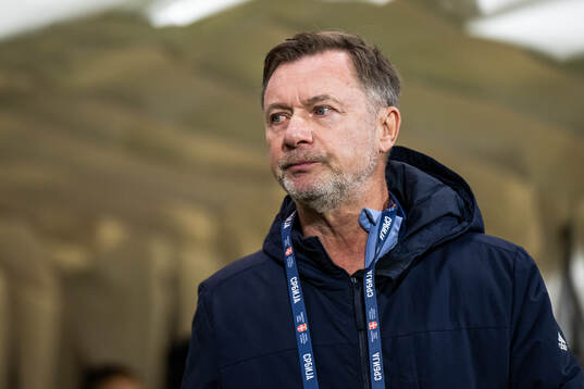 Head coach Peter Gerhardsson of Sweden