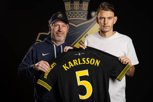 AIKs sportchef Thomas Berntsen och Kazper Karlsson