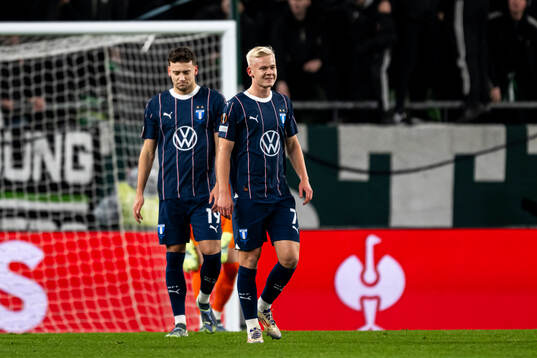 Colin Rösler and Otto Rosengren of Malmö FF look dejected