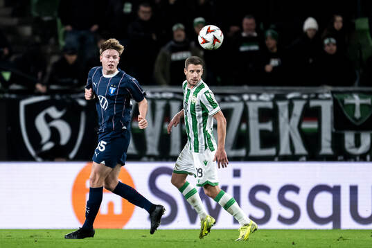 Nils Zätterström of Malmö FF and Barnabas Varga of