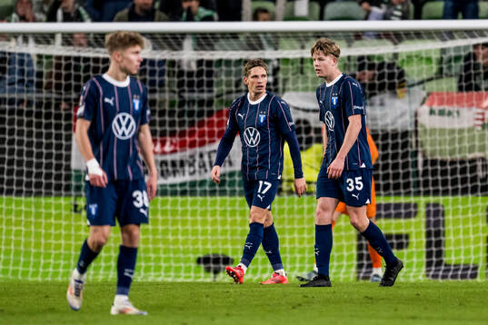 Jens Stryger Larsen and Nils Zätterström of Malmö FF