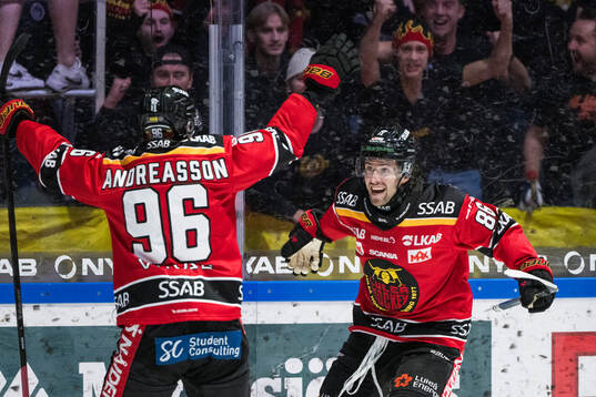 Luleås Mathias Bromé jublar