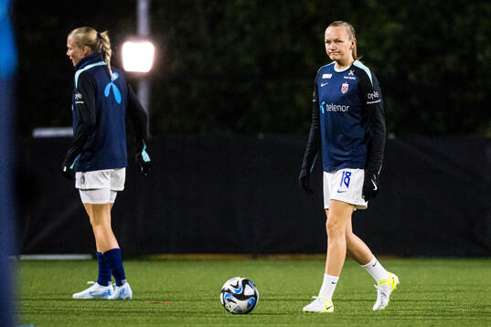 Frida Maanum of Norway warms up