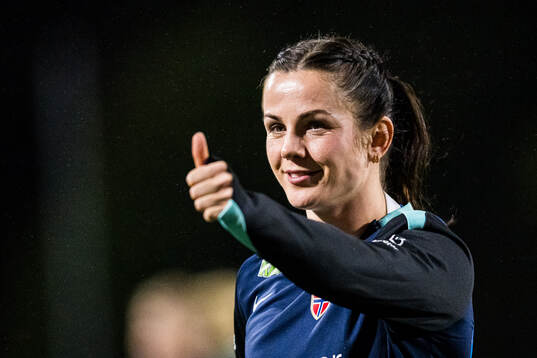 Tuva Hansen of Norway warms up