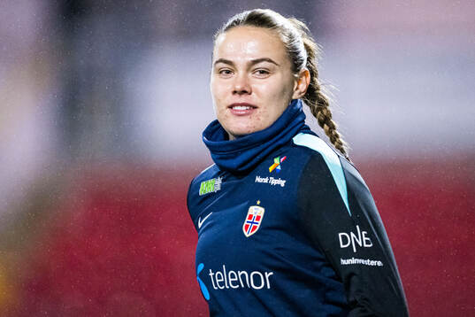Marthine Østenstad of Norway warms up