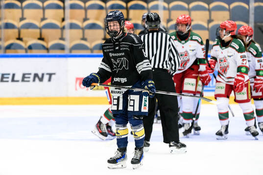 HV71s Hilda Svensson deppar