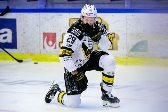 Västerås Eric Engstrand har ont