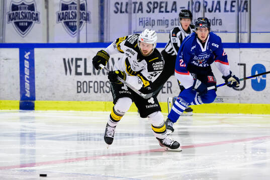 Västerås Erik Flood och Karlskogas Tobias Sjökvist