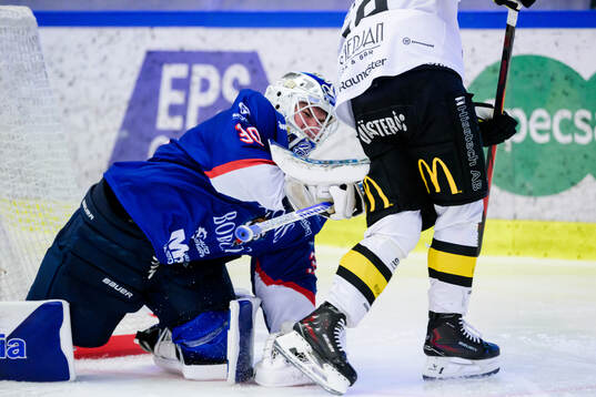 Karlskogas målvakt Samuel Jonsson