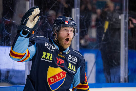 Djurgårdens Linus Klasen jublar