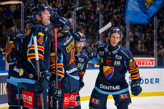 Djurgårdens Linus Klasen och Fredric Weigel jublar