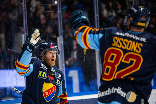 Djurgårdens Linus Klasen jublar