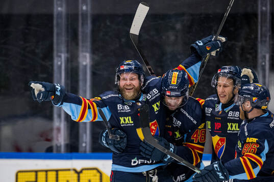 Djurgårdens Patrick Thoresen jublar