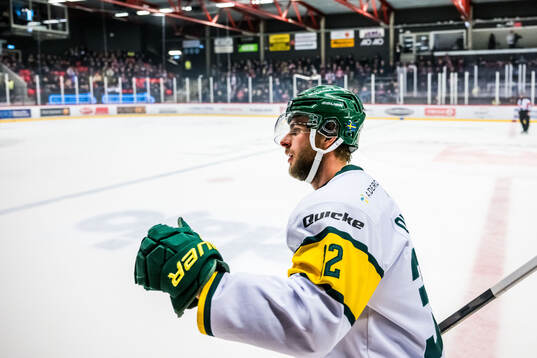 Björklövens Jacob Olofsson jublar