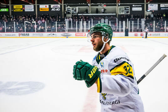 Björklövens Jacob Olofsson jublar