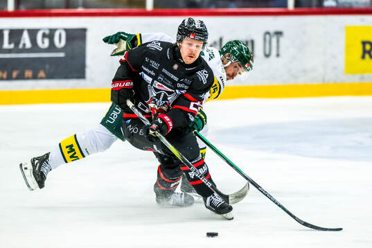 Nybros Carl Holmner-Härgestam och Björklövens Mattias