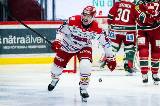 Timrås Anton Lander jublar