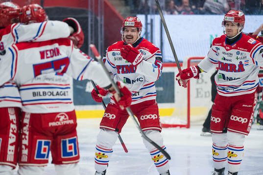 Timrås Anton Lander jublar