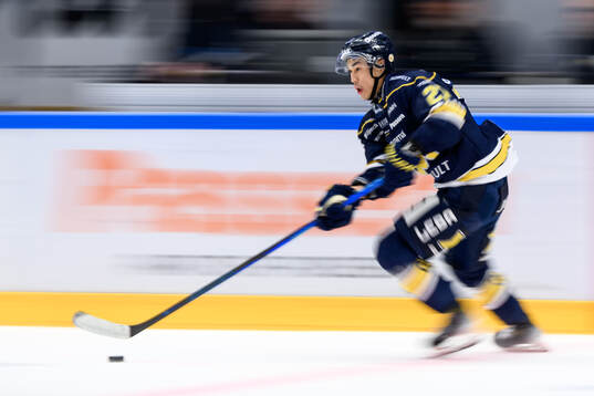 HV71s Jonathan Ang