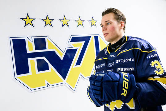 HV71s Måns Lindbäck