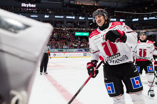 Örebros Hannes Björninen jublar