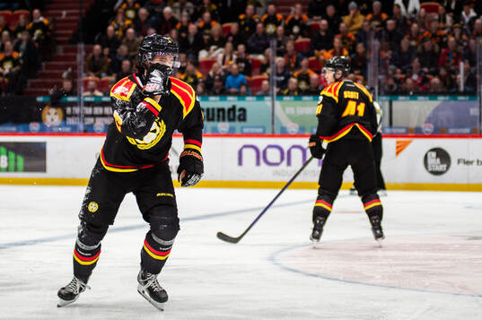 Brynäs Axel Andersson har ont