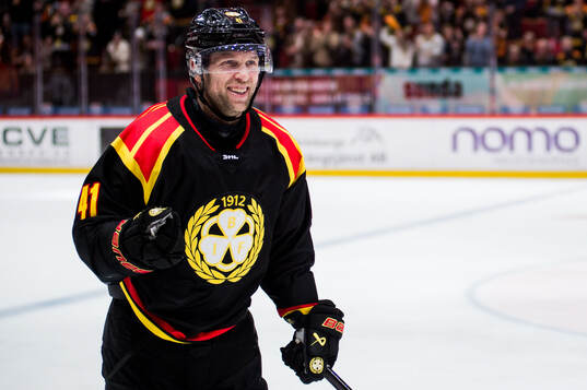 Brynäs Greg Scott jublar