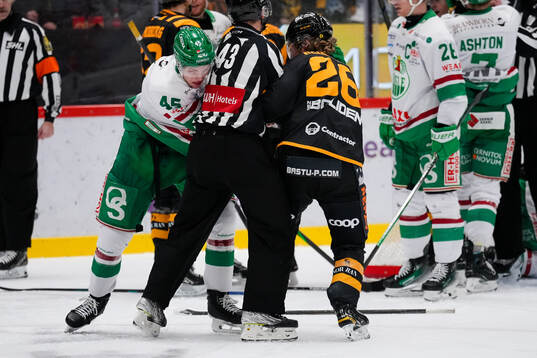 Rögles Gregor Biber och Skellefteås Anton Heikkinen