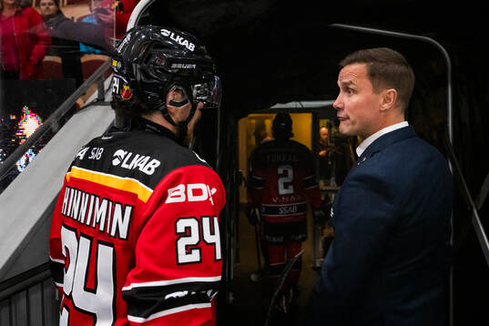 Luleås Brendan Shinnimin och Frölundas tränare Roger