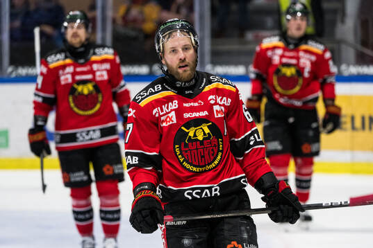 Luleås Linus Omark deppar