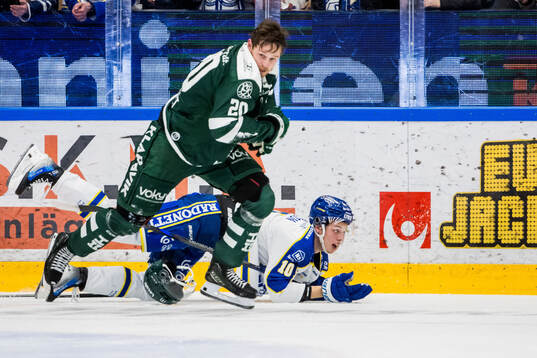 Färjestads Marcus Westfält och Leksands Anton Johansson